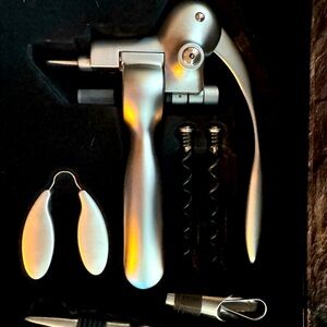 Professional wine, bottle, opener, corkscrew